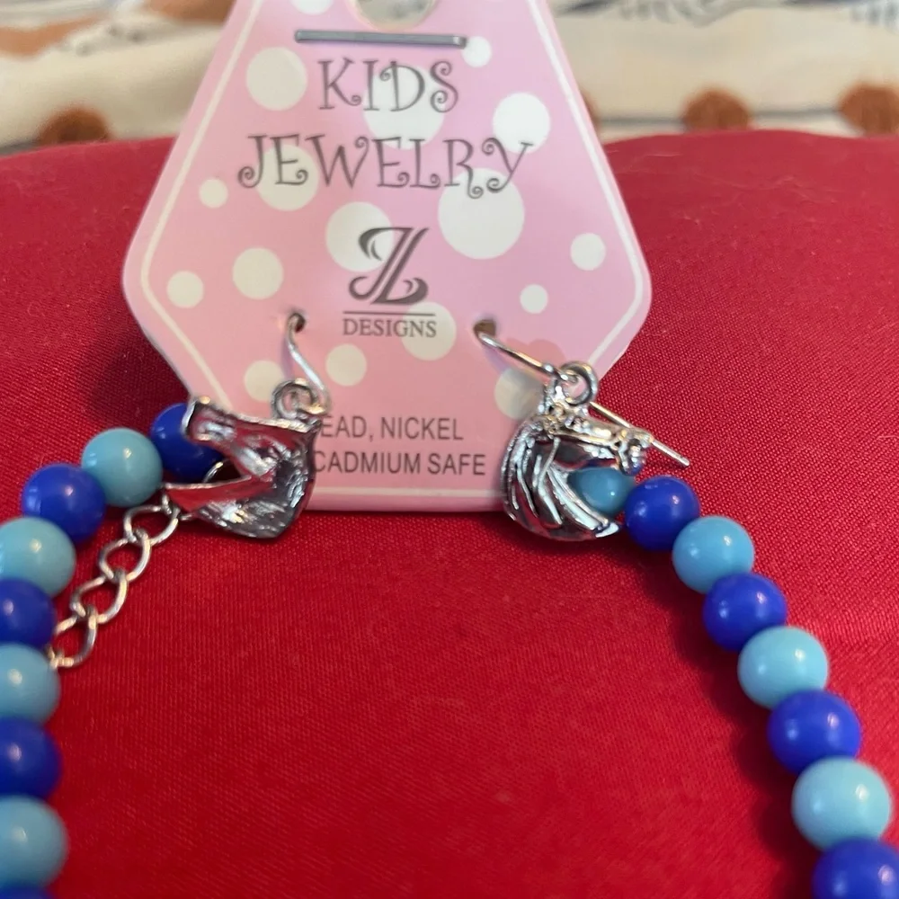 Girls Beaded Horse Necklace and Earring Set-NWT